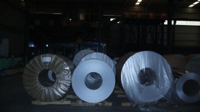 China Wetterbeständige PVDF-PE-beschichtete Aluminium-Schnittspirale in 0,21-0,6 mm zu verkaufen