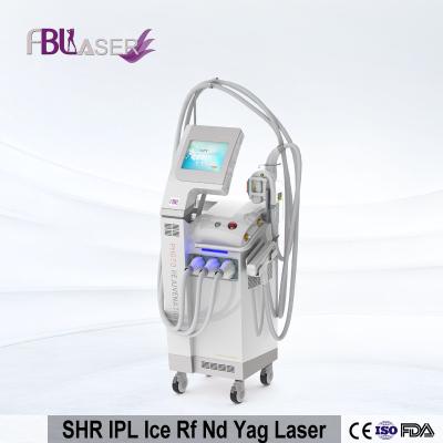 Chine Chargement initial multifonctionnel 3 de machine de beauté d'utilisation de clinique dans 1 rajeunissement de peau de chargement initial à vendre