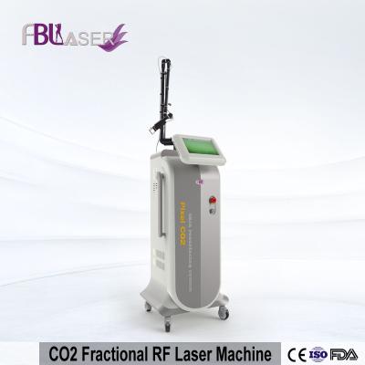 Chine Le laser partiel vertical rf Vignal de CO2 serrent la machine de retrait de cicatrice de retrait de ride à vendre