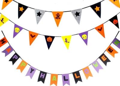 China OEM 43 de Kleuren Gevoelde Slinger van Halloween van Vakantiedecoratie voor Halloween Te koop