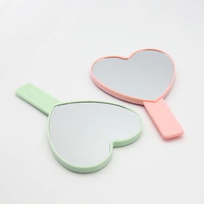 China Gold Mini Small Hand Lighted Heart Shape Pocket Mirror Custom Handheld Makeup Mirror for sale