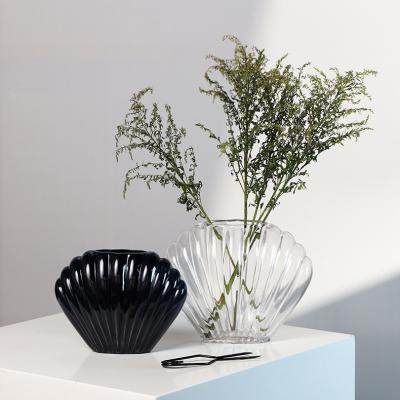 China Modern Nordic Minimalist Decoration Matte Crystal Shell Flower Vase Vase for sale