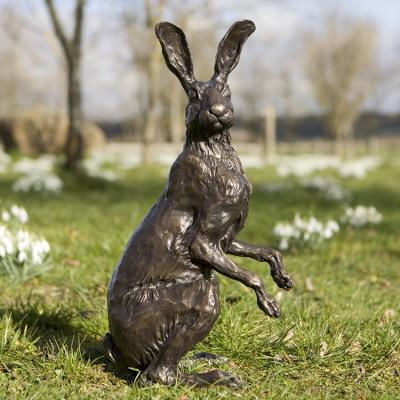 China High quality Europe hares bronze statue large metal rabbit garden ornament with low price for sale