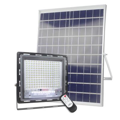 China 200 Watt Ip67 Garden Truck Led Solar Twilight To Dawn Flood Light for sale