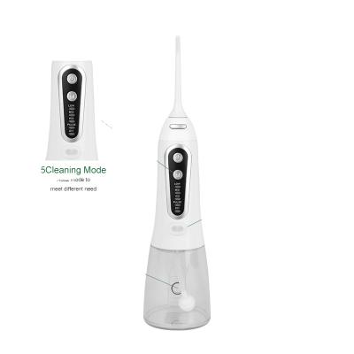 China OEM Outdoor Easy To Use Rechargeable Cleaning Water Flosser Usb Water Flosser ipx7 Household Water Flosser for sale