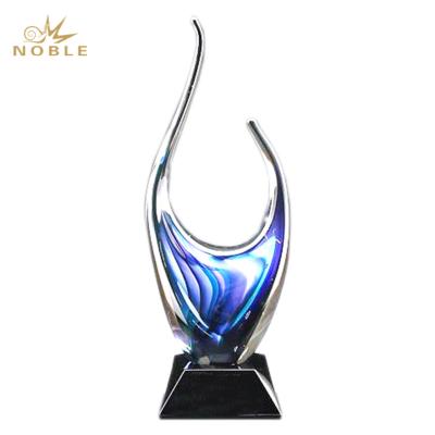 China New Design Europe Blue Hand Blown Glass Trophy Corporate Awards for sale