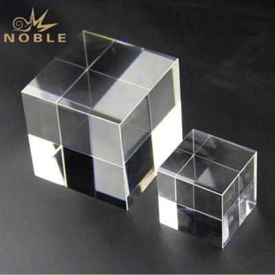 China Noble Europe 2020 Custom 3D Laser Engraving Crystal Cube Awards For Sports Souvenir Gifts for sale