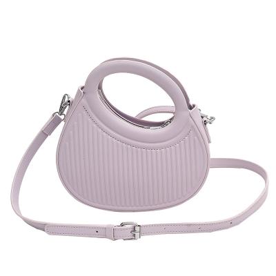 China 2023 New Spring Western Style Women's Small Crowd Design High Quality Small Crowd Design Solid Color Messenger Bag Pleated Shoulder Soft Bag for sale