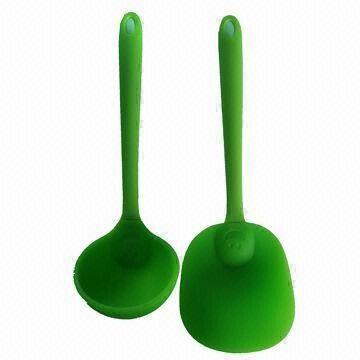 China Green Light Weight Silicone Kitchen Ware , Kids Silicone Cooking Spoon for sale