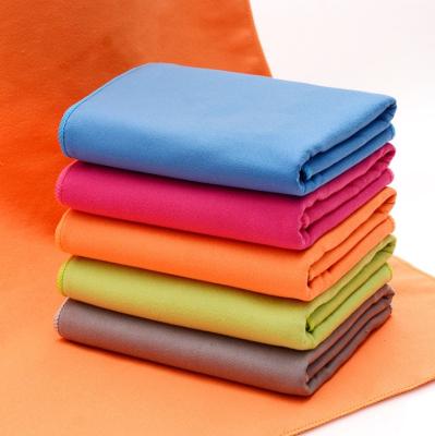 China Factory Sale Sustainable Microfiber Suede Sport Towel With Mesh Bag Packing Instant Dry Towel For Climbing for sale