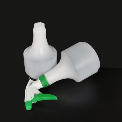 China Agriculture trigger sprayer bottle 1000ml strong kicker spray bottle garden plastic sprayer pe clean bottle for sale