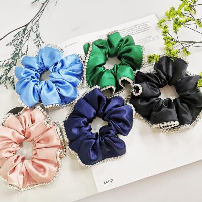 Chine Customized 100% silk scrunchies with crystal 16/19/22 momme DRF-EBSCRUNCHINE-001 à vendre