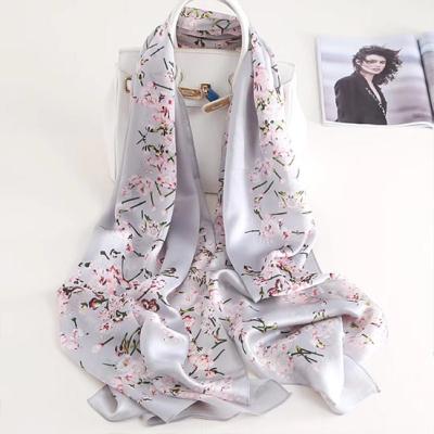 China Custom 100% Ladies Silk Autumn Soft Feeling Silk Scarf Suitable for Spring and Fall for sale