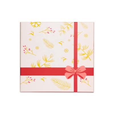 China Luxury Christmas Gift Box 3pieces Blind Silk Items Viable Inside Pillowcase Eye Mask Scrunchies for sale