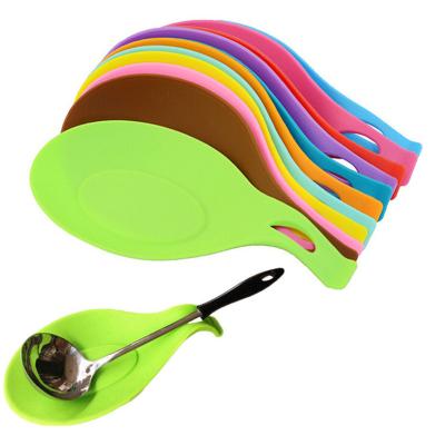 China Durable Silicone Spoon Kitchen Mats Rest Heat Resistant Non-Stick Dish Pad Cooking Tools Dish Mat Coaster for sale