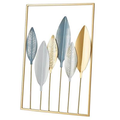 China Metal Frame Leaf Shape Metal Sheets Wall Art Living Room Luxury Decorative Sofa Background Indoor Art For Home Decor for sale