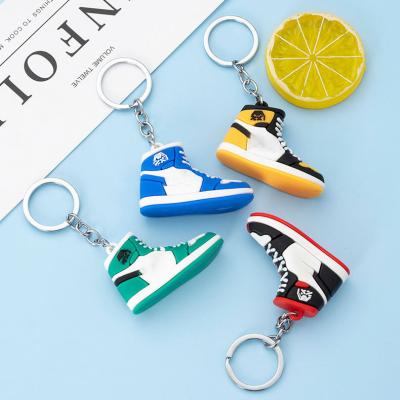 China Hot Selling Amazon Custom Sports 3D Sports Mini Shoe Sneaker Keychain With Mini Box for sale