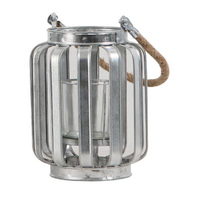 China Daily Life Home Metal Candle Lantern Metal Hanging Candle Holder for Holiday Decor Portable Candle Holder Lantern for sale