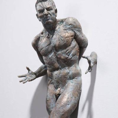 China China Home Decoration Art Metal Decoration Matteo Pugliese Bronze Man Sculpture for sale