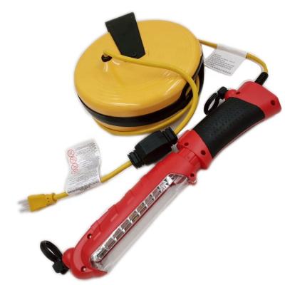 China Industrial Equipment NEMA 5-15P Retractable Plug Extension Cord Reel for sale