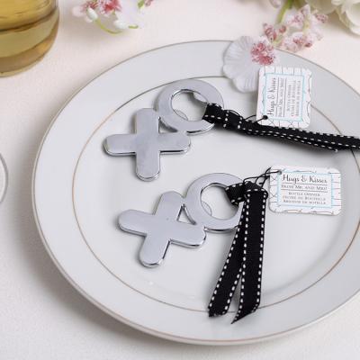 Китай Hugs & Kisses from Mr. & Mrs. Wedding Bottle Openers продается