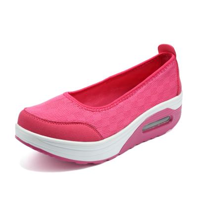 China CUSHIONING Latest Ladies Women Sneakers Walking Slip On Shoes Womens Casual Shoes for sale