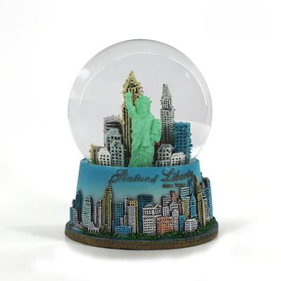 China New York Souvenir New York Artificial Snow Globe for sale