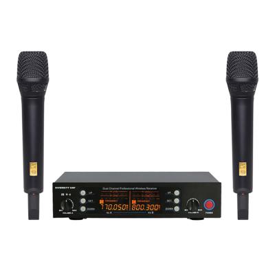 China Working range up to 120 meters frequency range: 600-930MHz S/N G-5 ratio UHF wireless microphone dual channel wireless microphone wireless microphone for sale