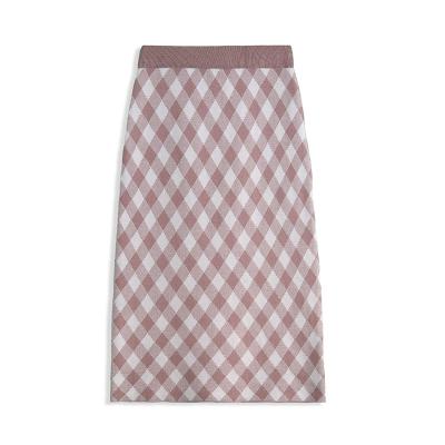 China Black And White Plaid Hip Rhombus Retro High Waist Women'S Autumn Mid Length Knitted Skirt Anti-static Elegant Elastic Geometric Cross Bag Baggy Knitted Skirt for sale