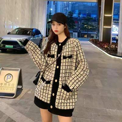 China Anti-wrinkle elegant French knit cardigan women's small top fashion loose sweater plaid coat trend for sale