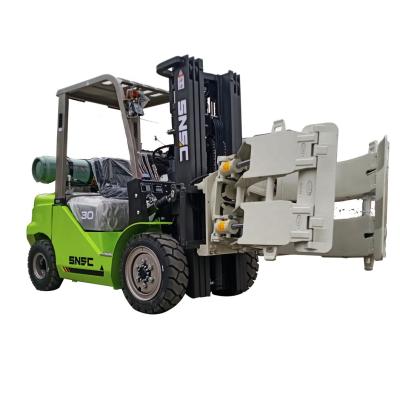 China Hotels 3 Ton LPG And Gasoline Forklift With Paper Roll Clamp for sale