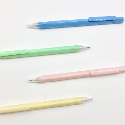 China Maxwri 0.7mm Lapiceros Good Quality Plastic Pencils 0.5mm Triangular Mechanical Retractable Propelling Pencil For Office School for sale