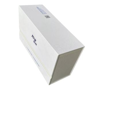 China Recyclable Eco Friendly Custom White Cardboard Box Clothes Box Packaging Cardboard Boxes For Clothing for sale