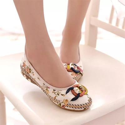 China Casual Flat Women's Loafers Round Toe Flats Colorful Round Toe Loafers for sale