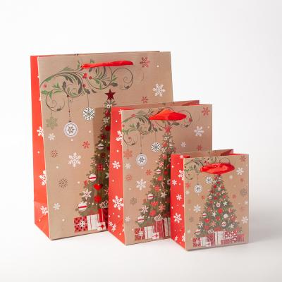 China Lovely Christmas Kraft Paper Bag Low Price Disposable Christmas Kraft Paper Gift Bags for sale