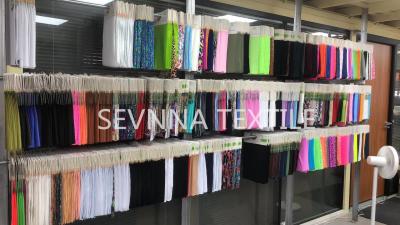 China Mittleres Gewicht Spandex-Polyester bereitete Badebekleidungs-Gewebe-Feuchtigkeit Wicking auf zu verkaufen