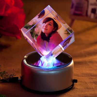 China Europe crystal glass photo cube for wedding favor for sale