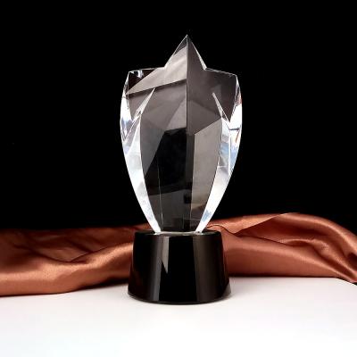 China Cheap Europe New Star Award Crystal Glass Trophy Round Black Base for sale