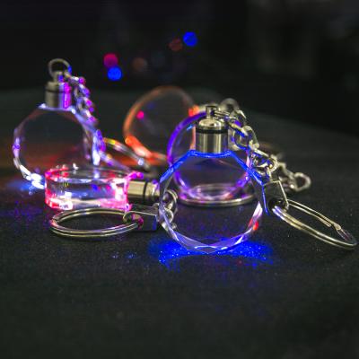 China Souvenir Gift 3d Laser Engraving Crystal Glass Keyring Clear Led Crystal Keychain for sale