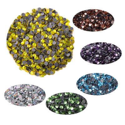 China Non-PVC & crystal fabric ss10 garment garment lead free wholesale hotfix rhinestones for sale