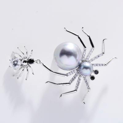 China Cute Fashion Design Pins Zircon Pearl Spider Brooch Fashion Jewelry Accessories Brooch Pins Creative Elegant Trendy Hot Sale New for sale