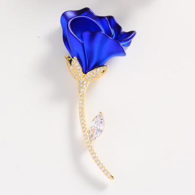 China Zircon Trendy Shiny Flower Brooch Elegant Fashion Apparel Accessories Pin Flower Plated Jewelry Luxury Gift Women Brooch New Design for sale