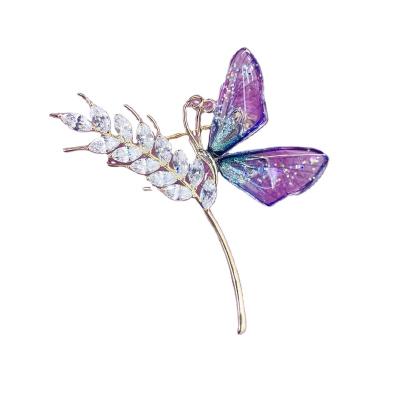 China MeiFeng Plum Blossom Butterfly Bee Brooch Pin Jewelry Metal Fashion Brooch Pin Jewelry Luxury Zircon For Ladies for sale