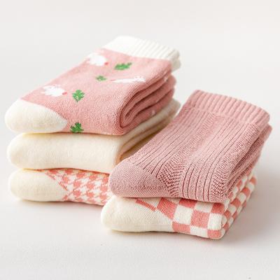 China Keep Warm Customized Thick Terry Single Home Needle Floor Socks for sale