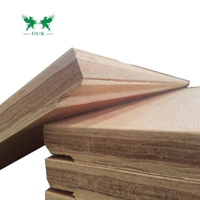 China 1160x2400x 28mm Apitong Contemporary Waterproof Plywood For Container Flooring Plywood for sale