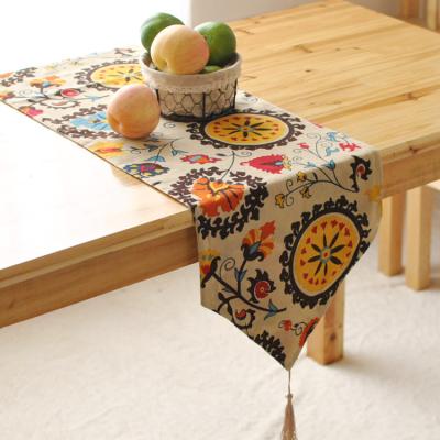 China Other Hot Sale Home Decor Burlap Table Runner Macrame Table Runner for sale