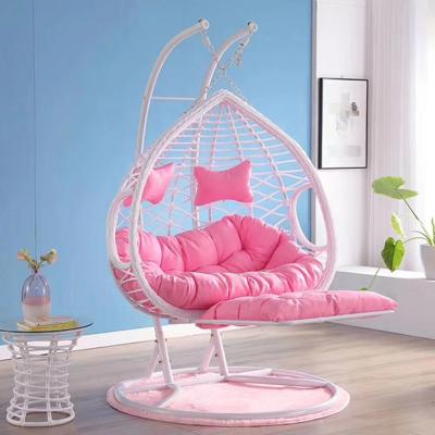 China EUROPEAN 2022 New Arrival Round Wicker Double Seats Hanging Rattan Egg Chair With Metal Bracket 2 Swing Chair Outdoor Garden for sale