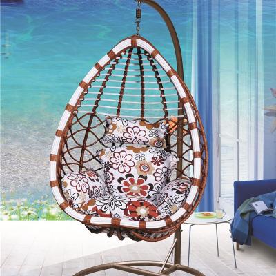 China 2022 EUROPEAN Hot Sale Rattan Round Wicker Outdoor Hanging Basket Single Seat With Indoor Metal Bracket Hanging Chair for sale