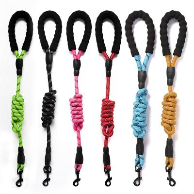 China Reflective Pet Trail Rope Round Rope Nylon Dog Rope Holster for sale