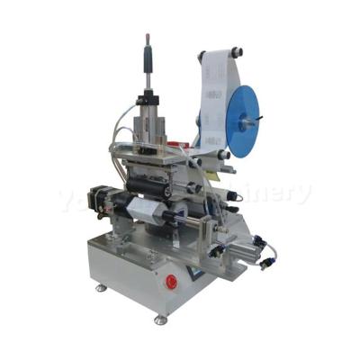 China FK616 Semi Automatic Flat Square Bottles Turning Labeling Machine Rolling Labeller Applicator Machine for sale